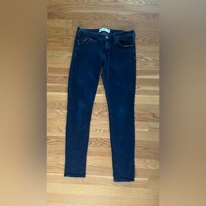 Hollister jeans w 29 L39